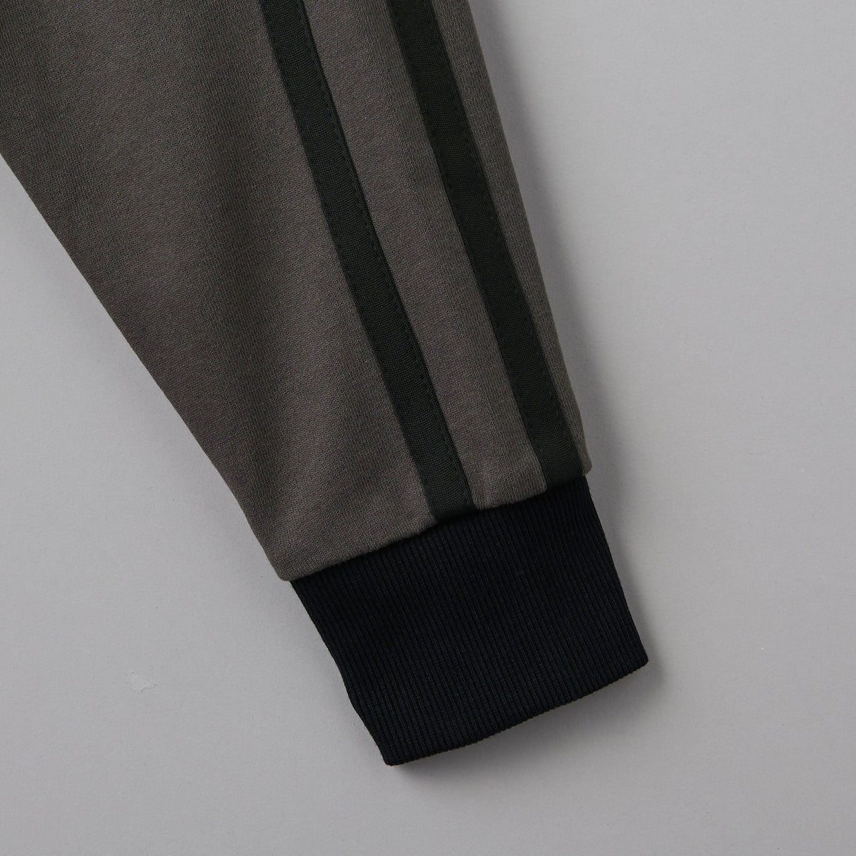 VALORANT ハーフジップスウェット (VLRNT×UA)ヴァイパー