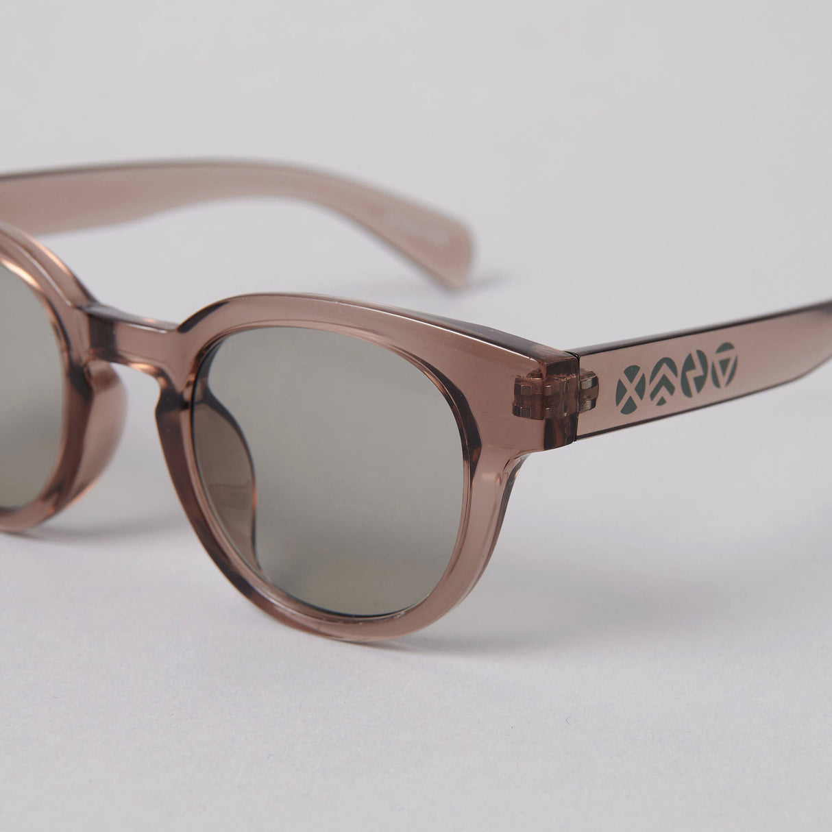 VALORANT サングラス (VLRNT×UA)Md.Brown