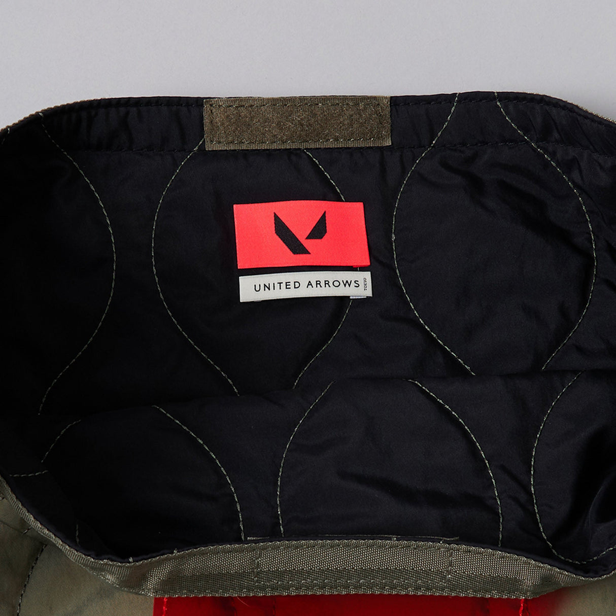 VALORANT ショルダーバッグ (VLRNT×UA)Olive