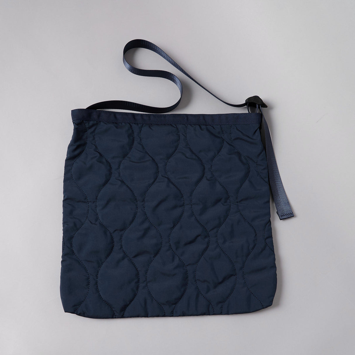 VALORANT ショルダーバッグ (VLRNT×UA)Navy