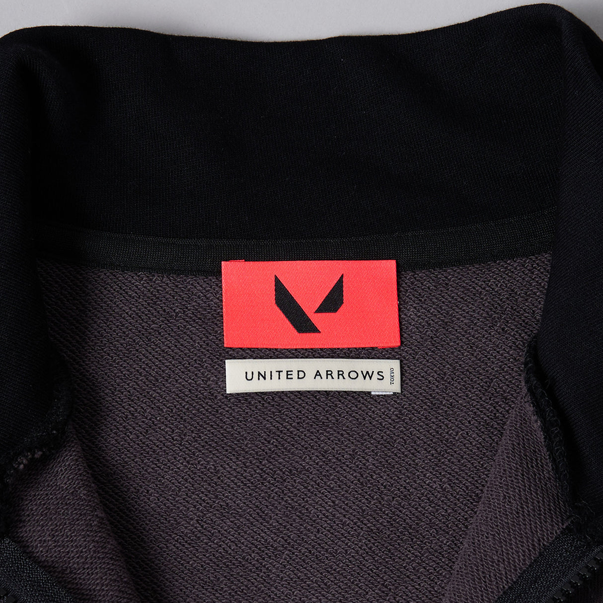 VALORANT ハーフジップスウェット (VLRNT×UA)ヴァイパー