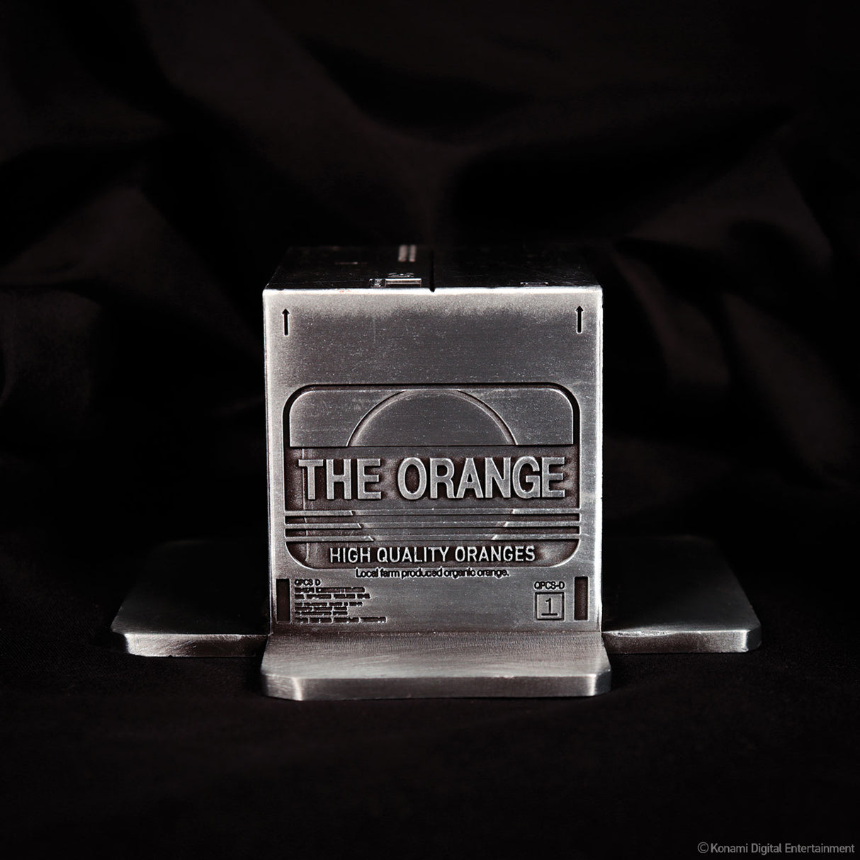 METAL GEAR SOLID 2 SONS OF LIBERTY オレンジのダンボール箱 レプリカ