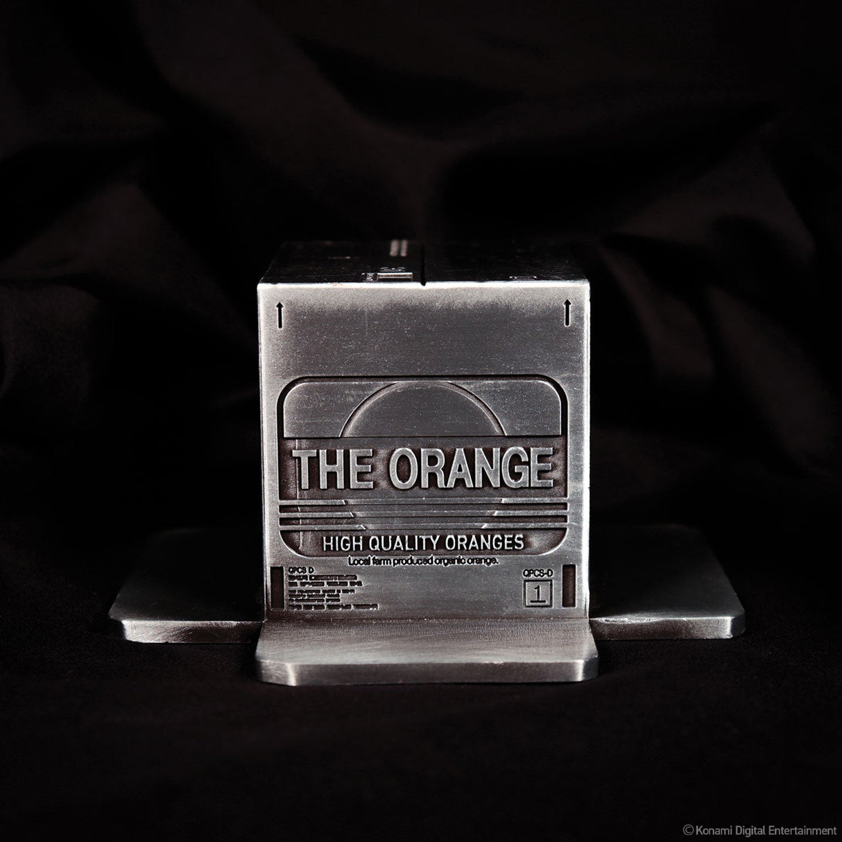 METAL GEAR SOLID 2 SONS OF LIBERTY オレンジのダンボール箱 レプリカ