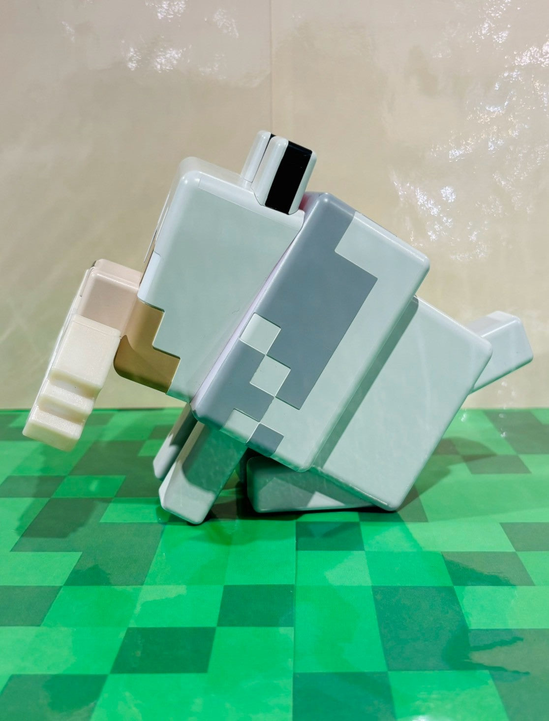 オオカミルームライト