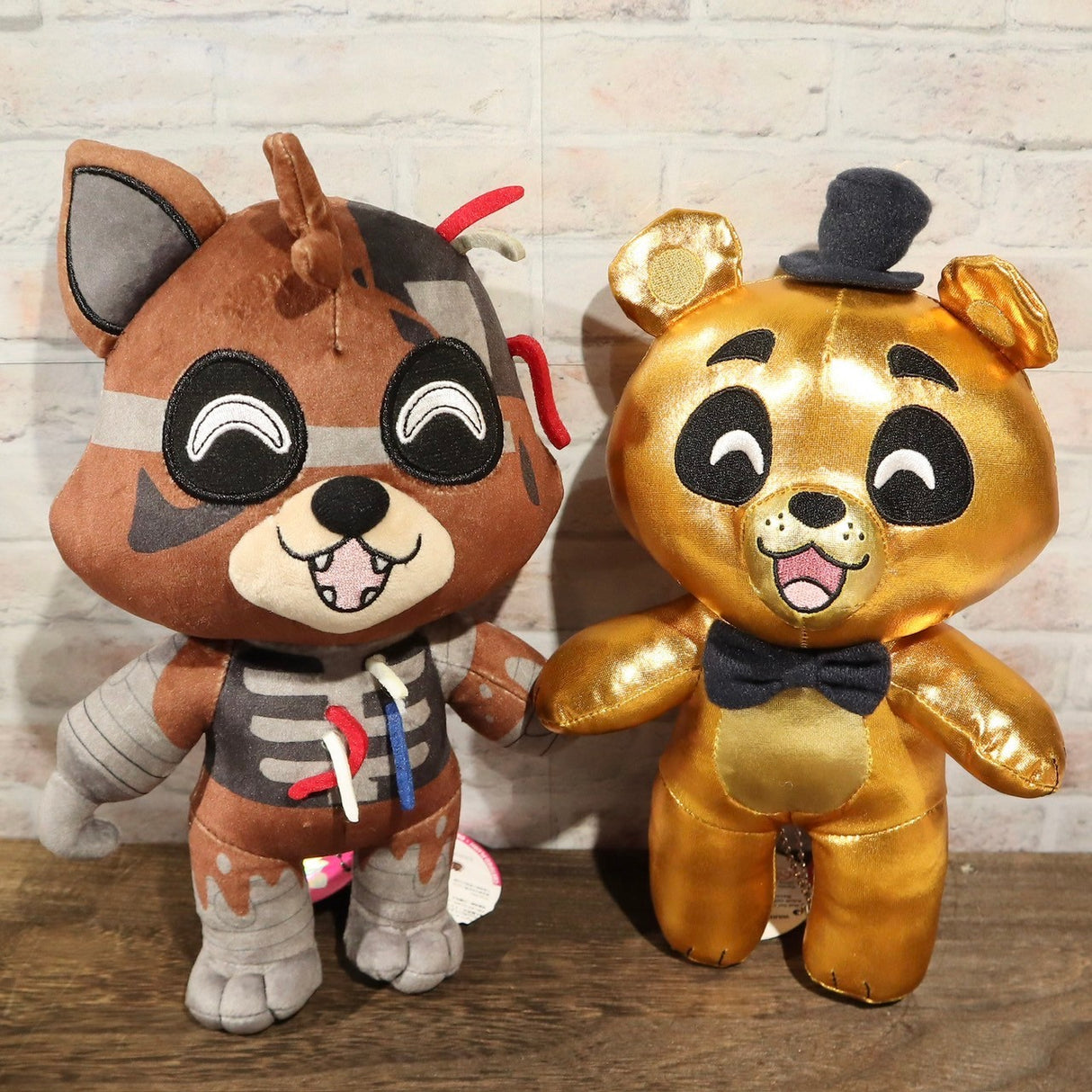 Youtooz Five Nights at Freddy's ぬいぐるみ (Golden Freddy Chibi)