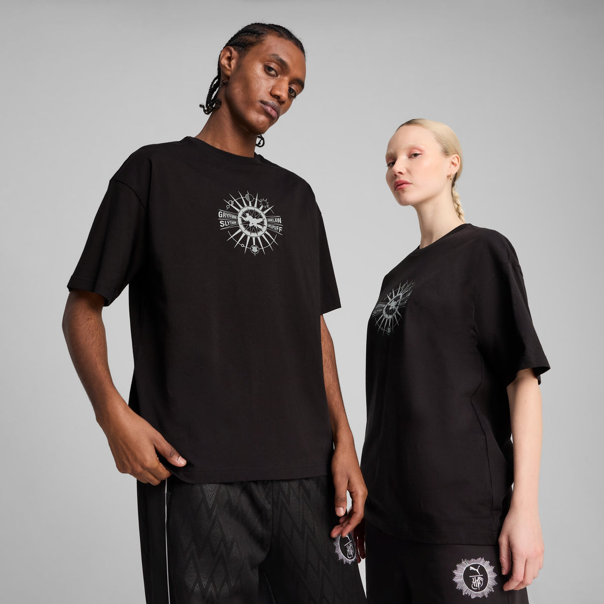 ユニセックス PUMA x ハリーポッター オーバーサイズ 半袖 Tシャツ PUMA Black