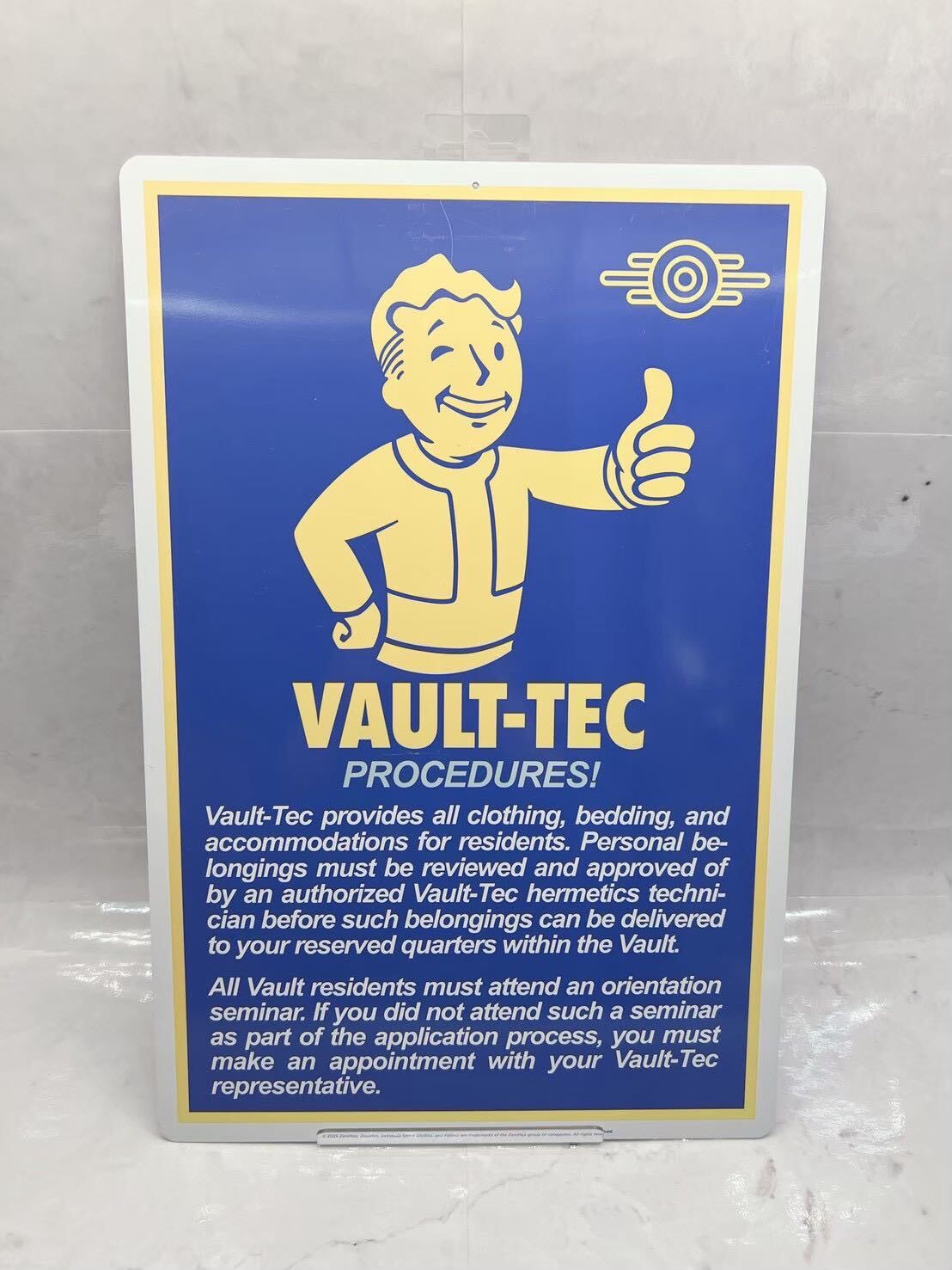 Fallout プロシージャ メタルサイン