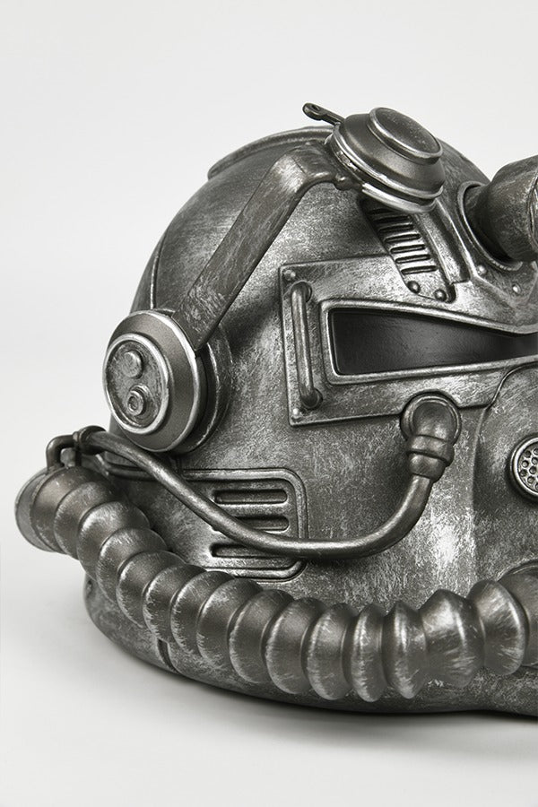 Fallout T-51 Power Armor Helmet ミニデスクトップスタチュー