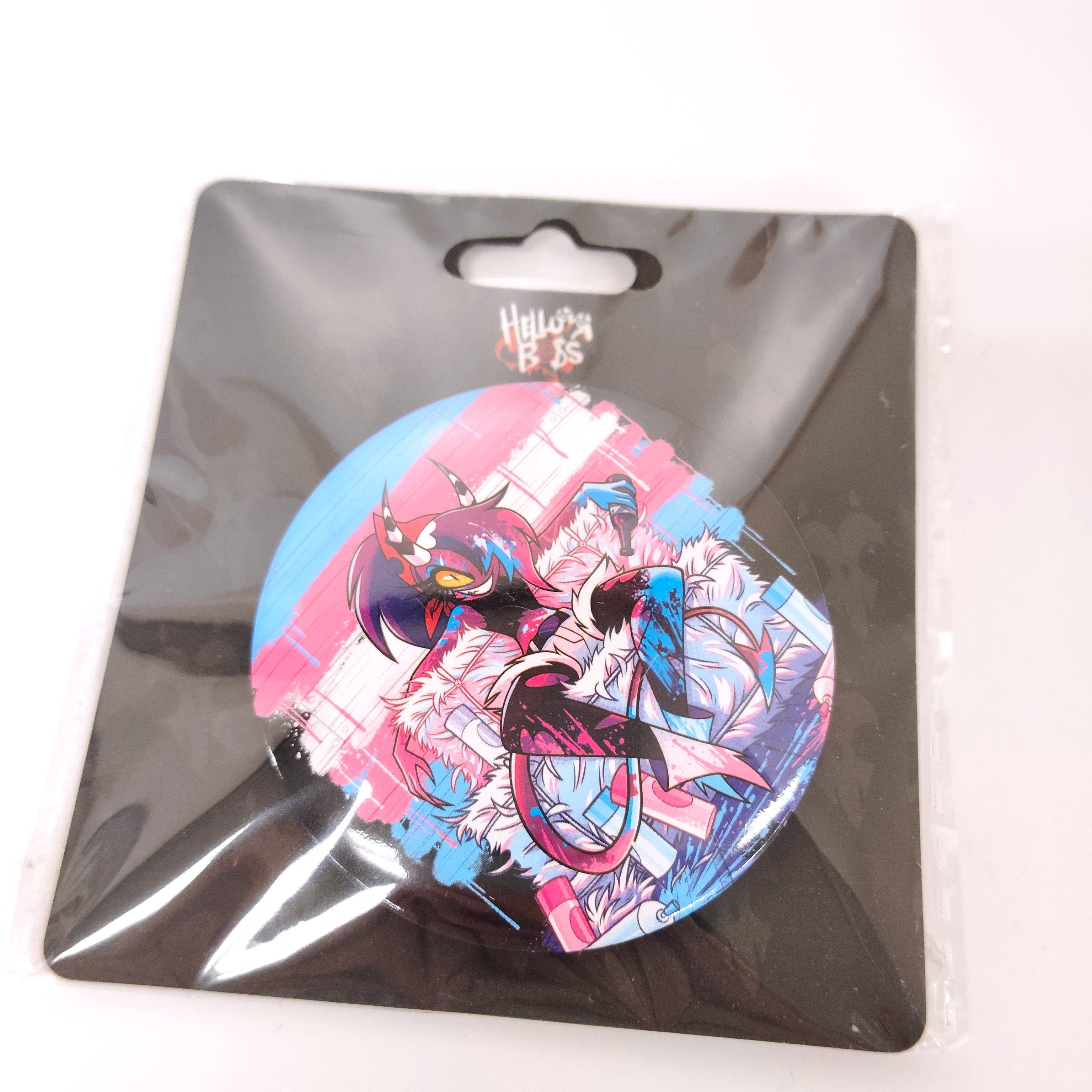 HELLUVA BOSS 缶バッジ（サリー・メイ） – インフォレンズ・ギーク