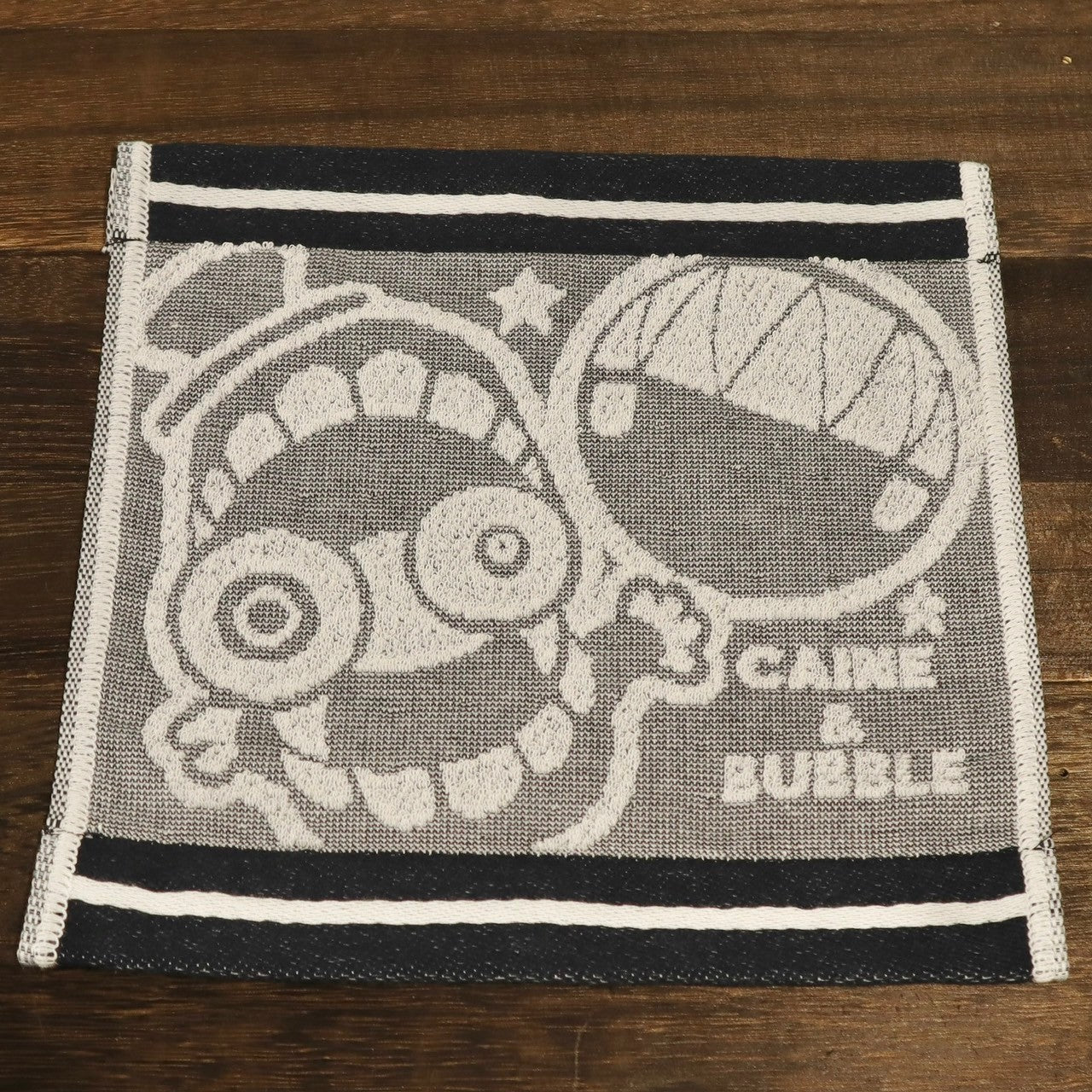 アメイジングデジタルサーカス ハンドタオル – インフォレンズ・ギーク