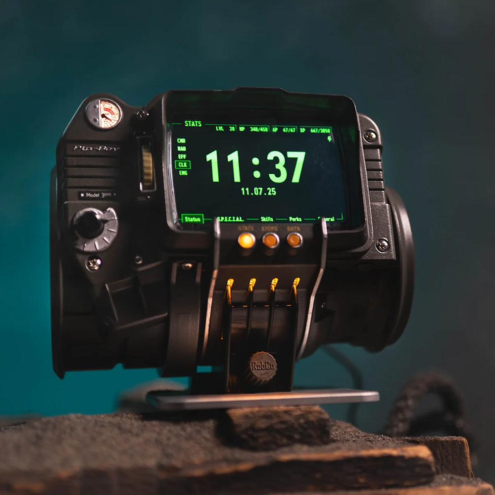 Fallout PipBoy 3000 MK V　ダイキャスト製公式レプリカ Fallout Pip-Boy 3000 レプリカ – インフォレンズ・ギークショップ