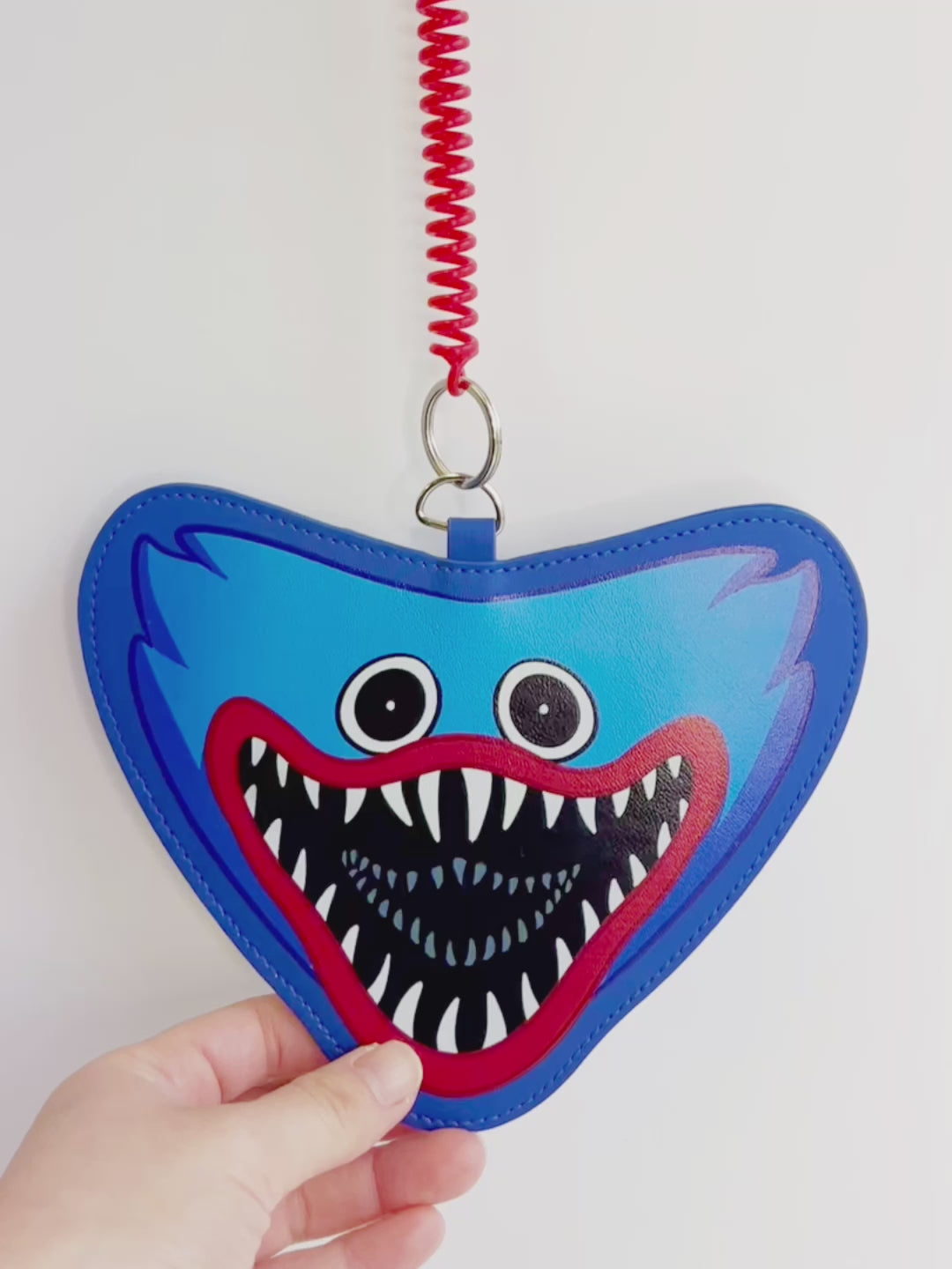 Poppy Playtime パスケース ハギーワギー – インフォレンズ・ギーク